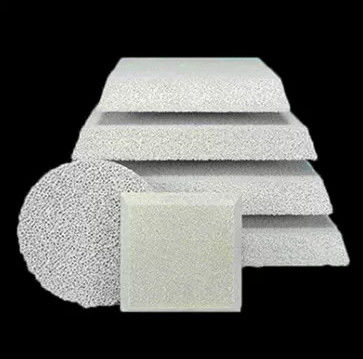 Krągłe, kwadratowe odlewnictwo Filtr pionowy z ceramiki aluminowej 80-90% Porowatość