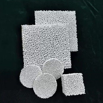 Krągłe, kwadratowe odlewnictwo Filtr pionowy z ceramiki aluminowej 80-90% Porowatość