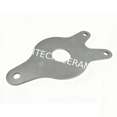Reaction-bonded silicon carbide fish-shaped refractory setter plate for kiln trolley support