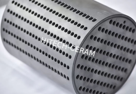 Korrosionsbeständiger Siliziumkarbid-Wärmetauscherblock mit maximaler Betriebstemperatur von 1650 °C und Kreuzbohrkonfiguration