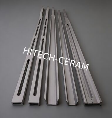 Paddle a carburo di silicio legata alla reazione con temperatura di servizio a lungo termine di 1380 °C, elevata capacità di carico e corrispondenza di espansione termica superiore per la manipolazione di wafer a semiconduttori